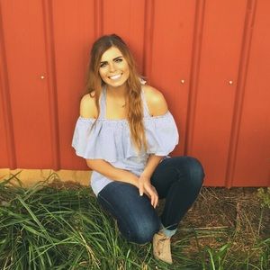 Meet your Posher, Kelly